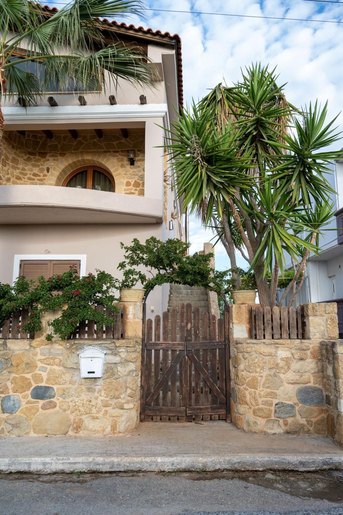 Natalia'S Apartment In Tavronitis Buitenkant foto
